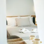 Yellow Apartahotel 4*