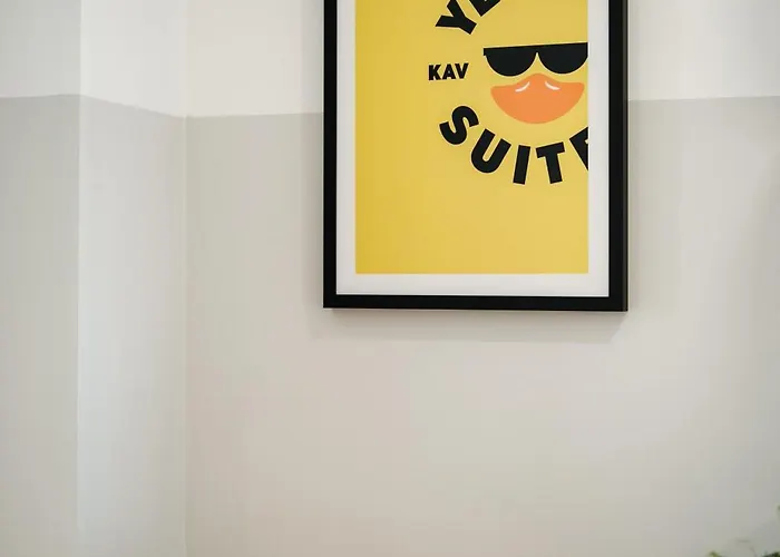 Yellow Aparthotel