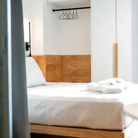 Ξενοδοχείο με διαμερίσματα Yellow Καβάλα