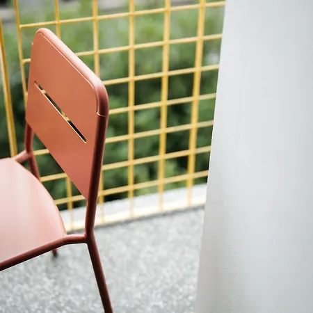 Апарт-отель Yellow 4*