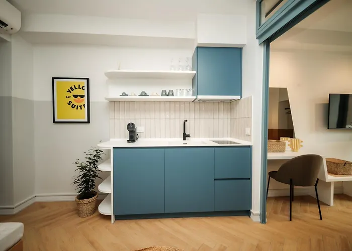 Yellow Lägenhetshotell 4*