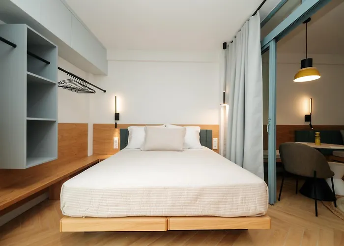 Lägenhetshotell Yellow 4*