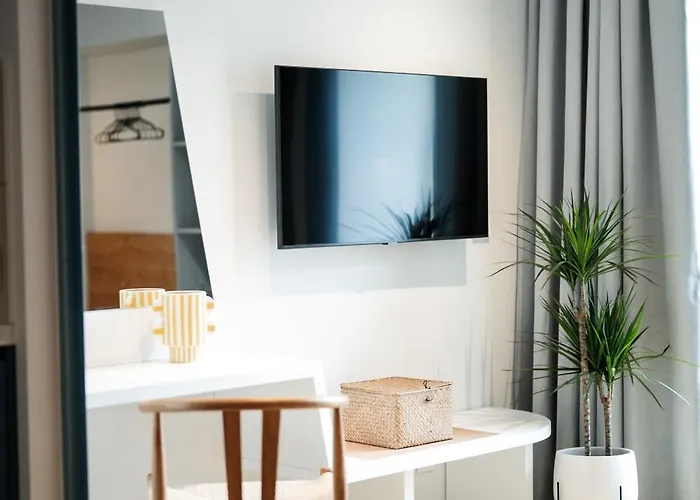 Yellow Lägenhetshotell 4*