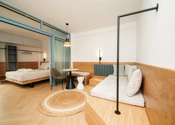 Yellow Lägenhetshotell 4*